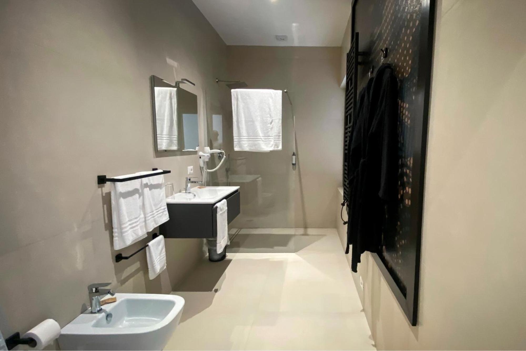 Monumental Luxury Rooms Caserta Eksteriør bilde